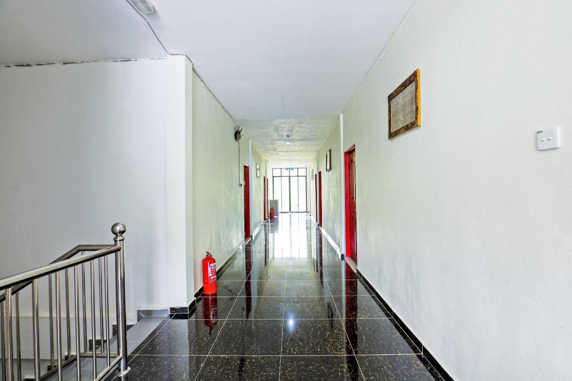 Oyo 89933 Nun Hotel Jeli Zewnętrze zdjęcie